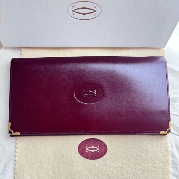 😘NEW Cartier leather clutch😘   💯 authentic  Coa w  purchase  of listing - Picture 5 of 6